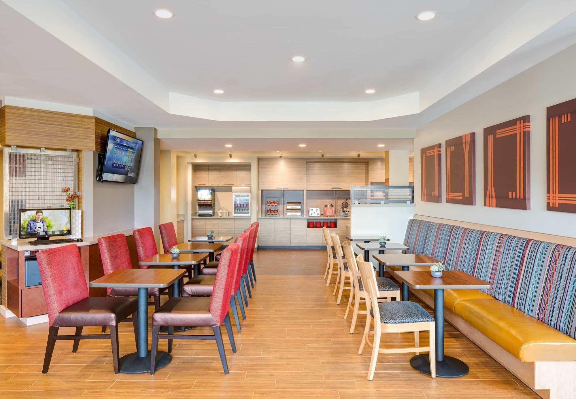 Towneplace Suites By Marriott Charleston Airport/Convention Center North Charleston Kültér fotó